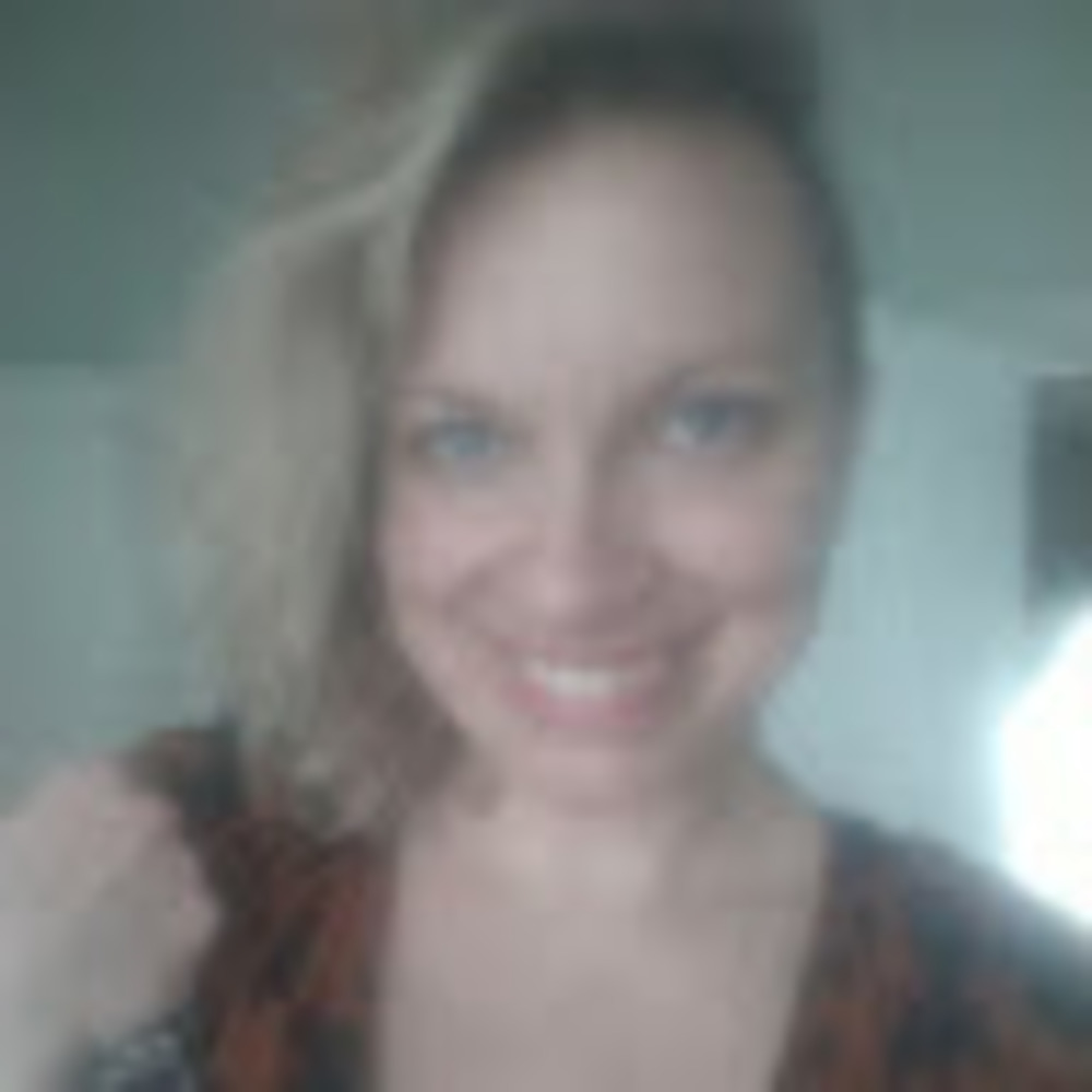 Meet your Posher, Hayley